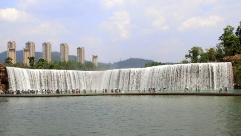 ทัวร์จีน, สวนน้ำตกคุนหมิง